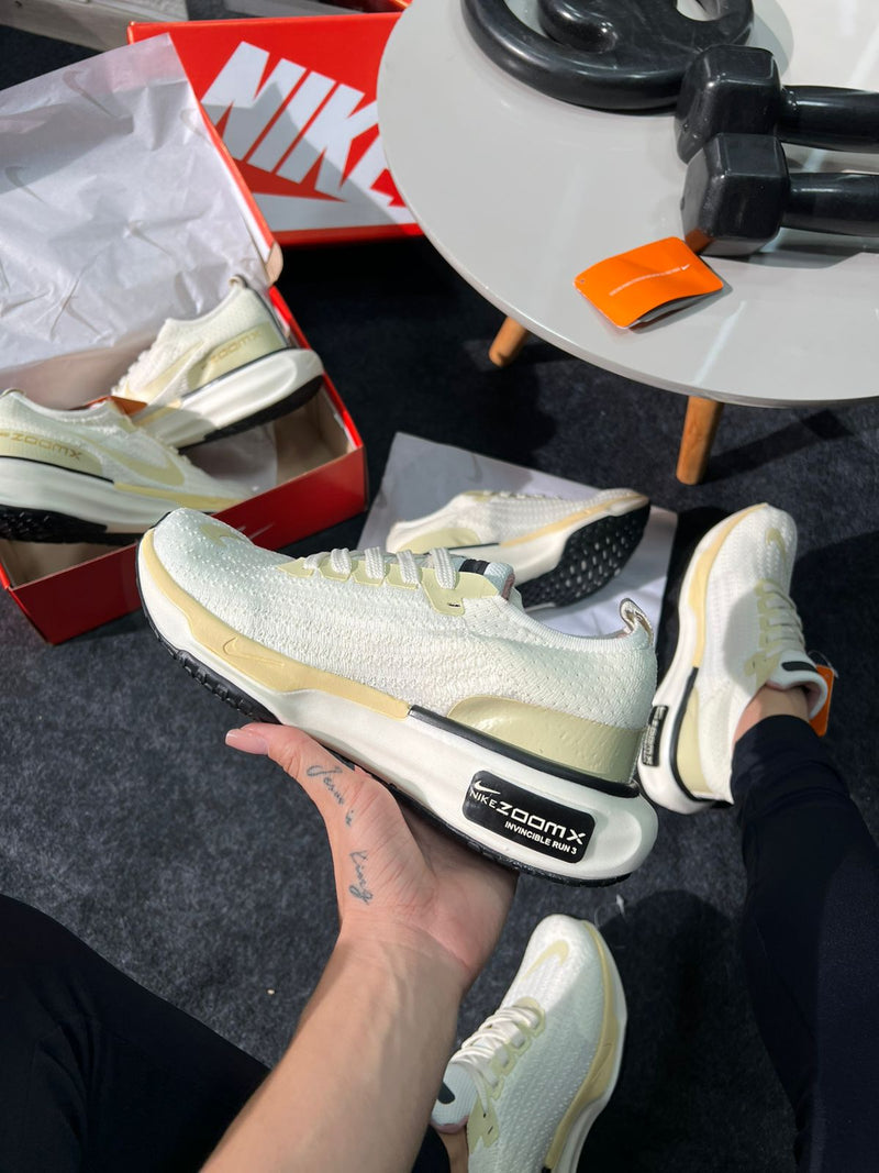 Nike ZoomX Invencible Run 3 - Premium